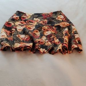 4/$15 3/$10 Floral skirt
